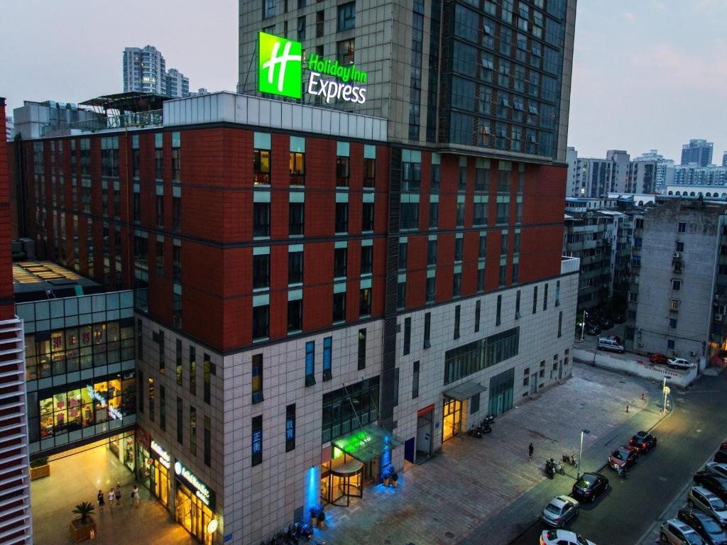 Holiday Inn Express Changzhou Centre By IHG  Property Views  Property Views Image 5 5