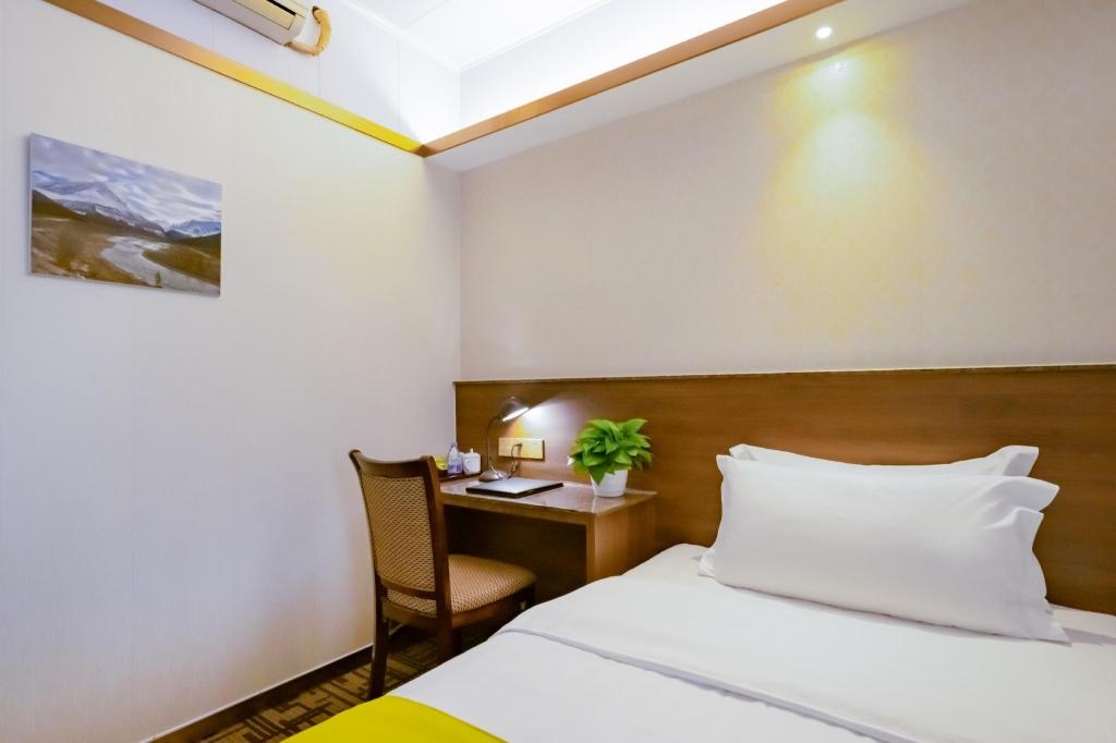 My Pleasant Hotel  Rooms  Single Room Bed 6