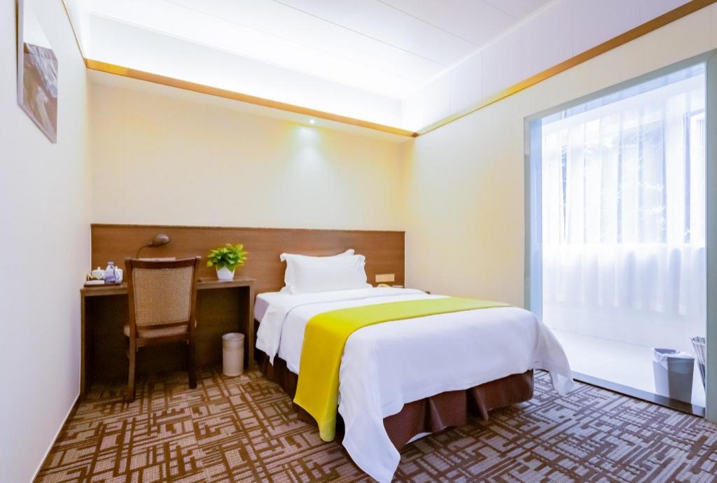 My Pleasant Hotel  Rooms  Single Room Bedroom 3
