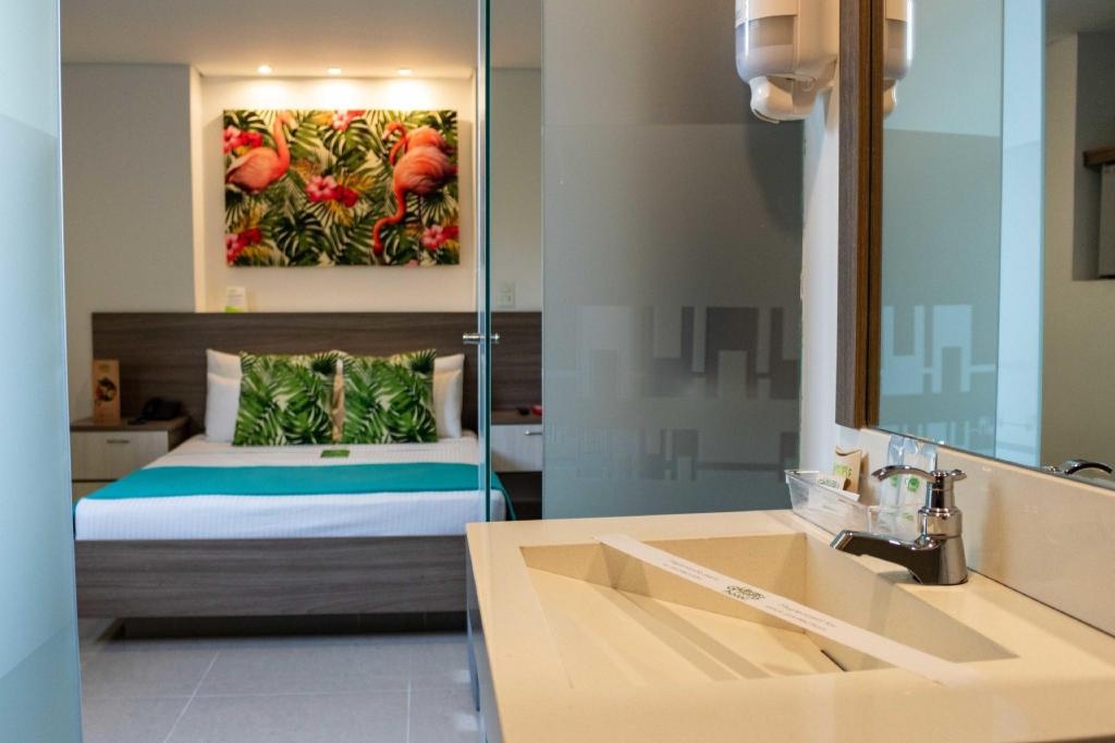 Lleras Green Hotel  Rooms  Rooms Image 7 7