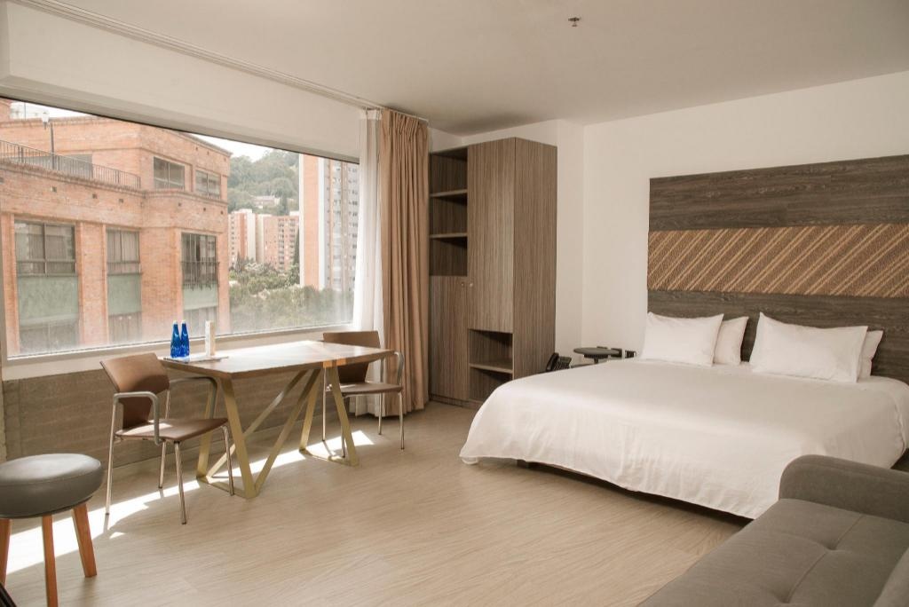Viaggio Medellín Grand Select  Rooms  Family Room 4