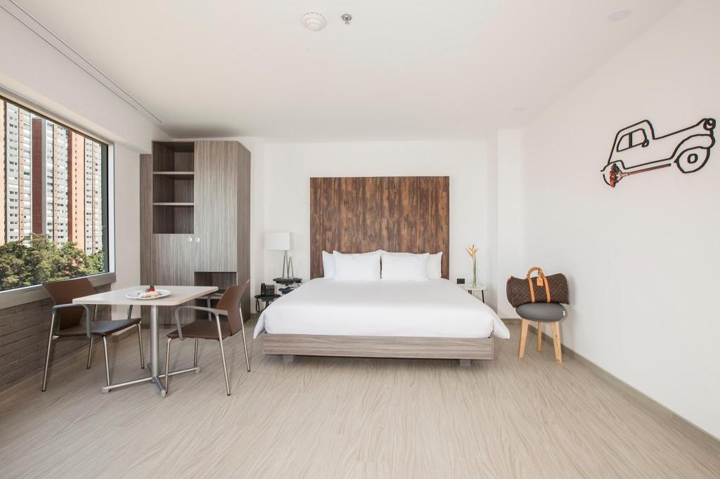 Viaggio Medellín Grand Select  Rooms  Standard Room 9