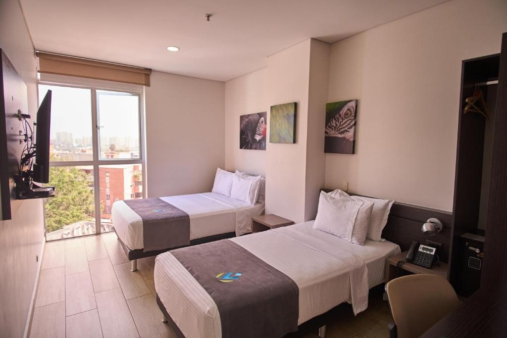 Hotel Vivre  Rooms  Double Room With Two Double Beds 8