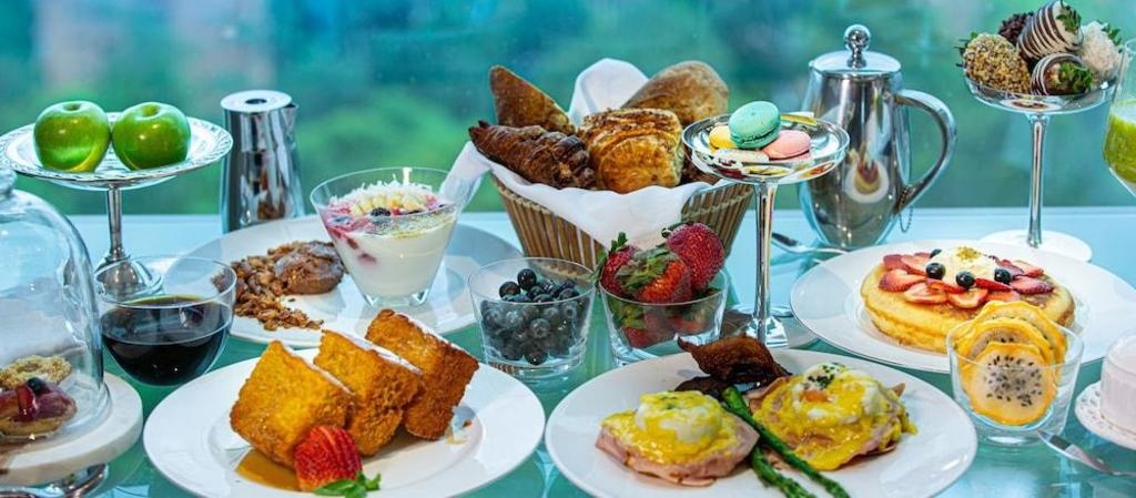 Binn Hotel  Dining  Dining Image 15 15