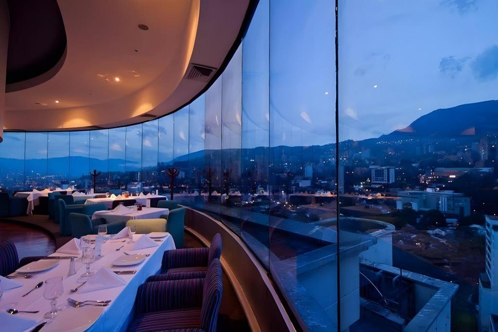 Hotel Dann Carlton Medellin  Dining  Dining Image 6 6
