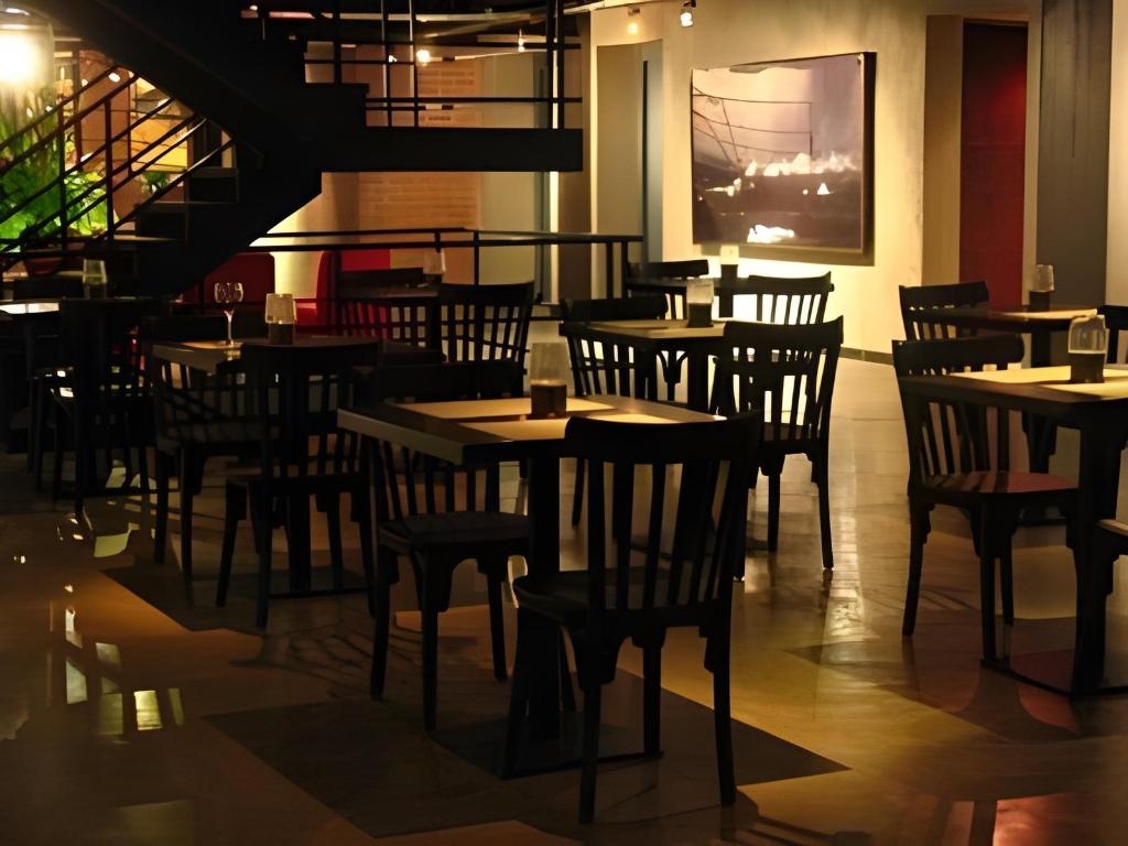 Art Hotel Boutique  Dining  Restaurant 12