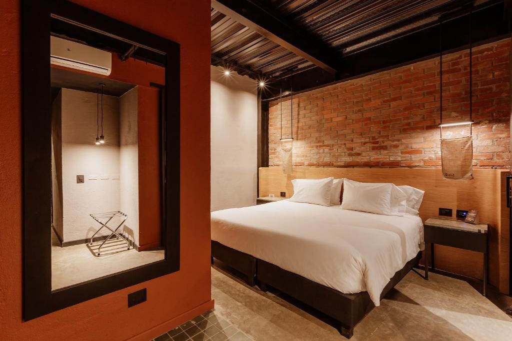 Art Hotel Boutique  Rooms  Rooms Image 11 11