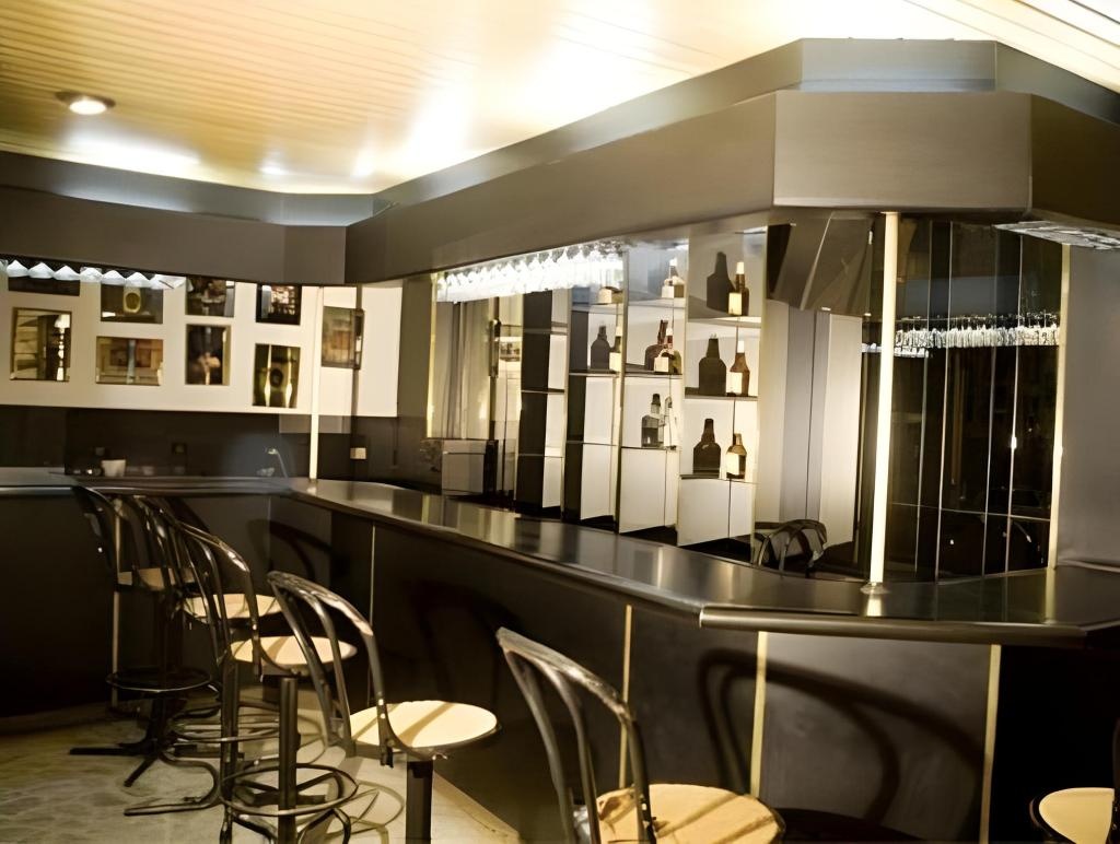 Gran Hotel  Facilities  Barlounge 5