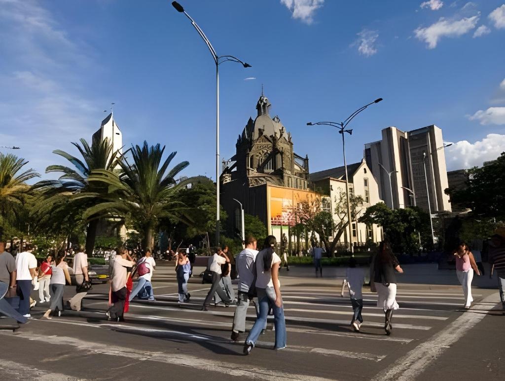 Gran Hotel  Facilities  Surrounding Environment 2