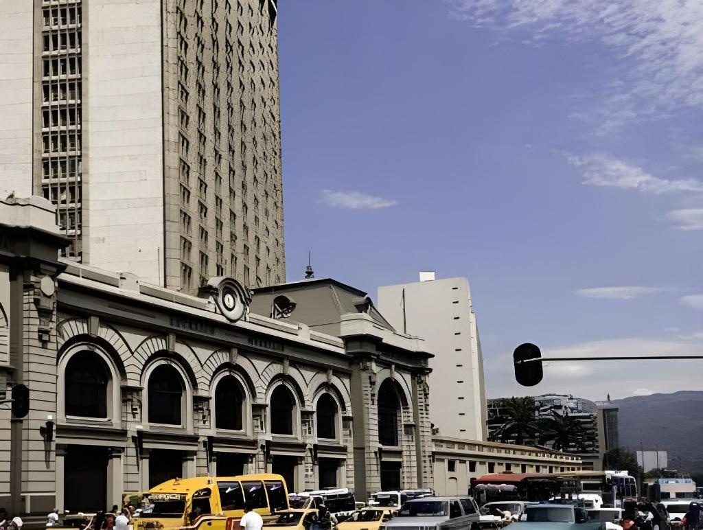Gran Hotel  Facilities  Surrounding Environment 20