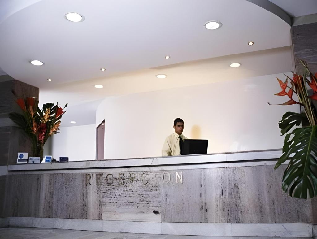 Gran Hotel  Property Views  Reception 7