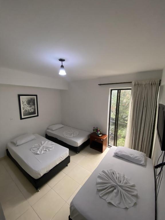 Hotel Laureles 70  Rooms  Rooms Image 10 10