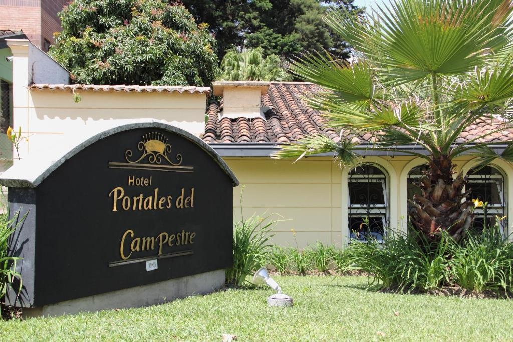 Hotel Portales Del Campestre  Property Views  Entrance 10