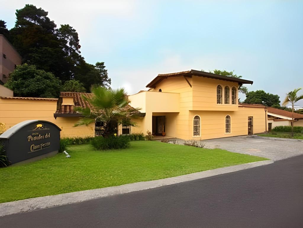Hotel Portales Del Campestre  Property Views  Exterior View 1