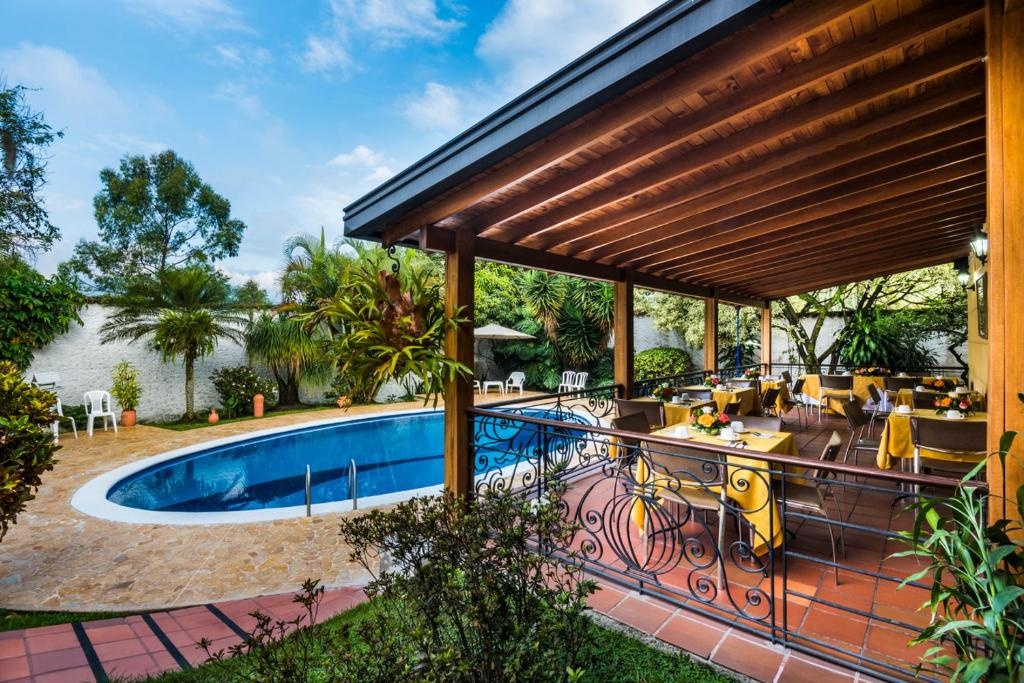 Hotel Portales Del Campestre  Property Views  View 2