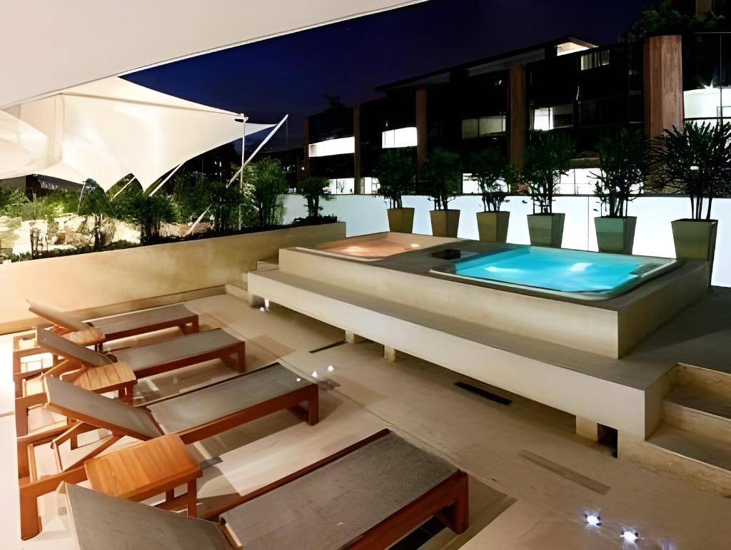 Hotel Estelar Milla De Oro  Facilities  Swimming Pool 1