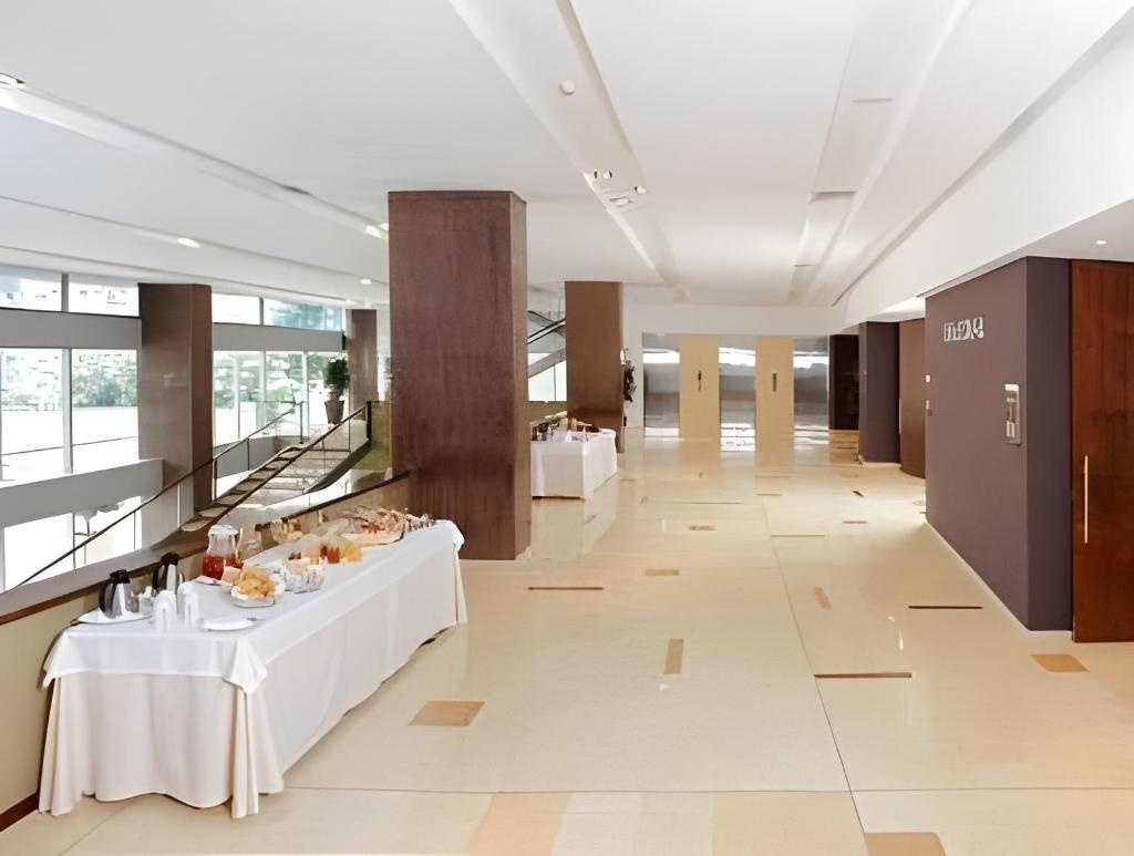 Hotel Estelar Milla De Oro  Property Views  Interior View 9