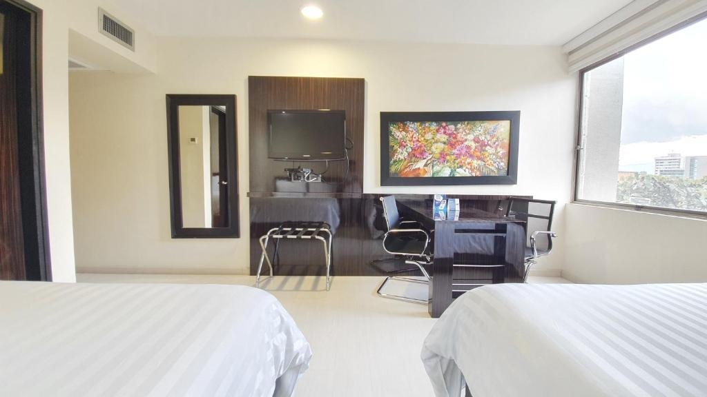 GHL Hotel Porton Medellin  Rooms  Rooms Image 8 8