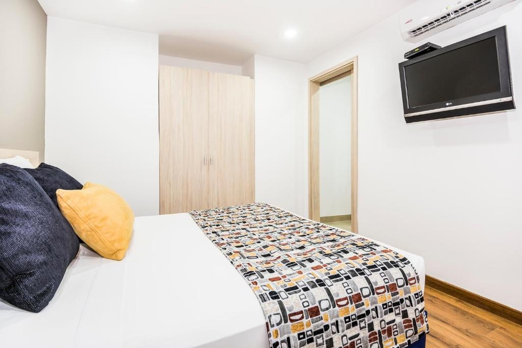 Hotel Asturias Medellin  Rooms  Economy Double Room 6