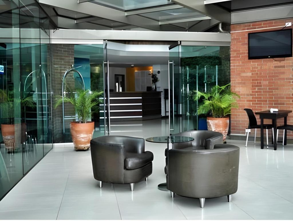 Hotel Casa Victoria  Property Views  Lobby 4