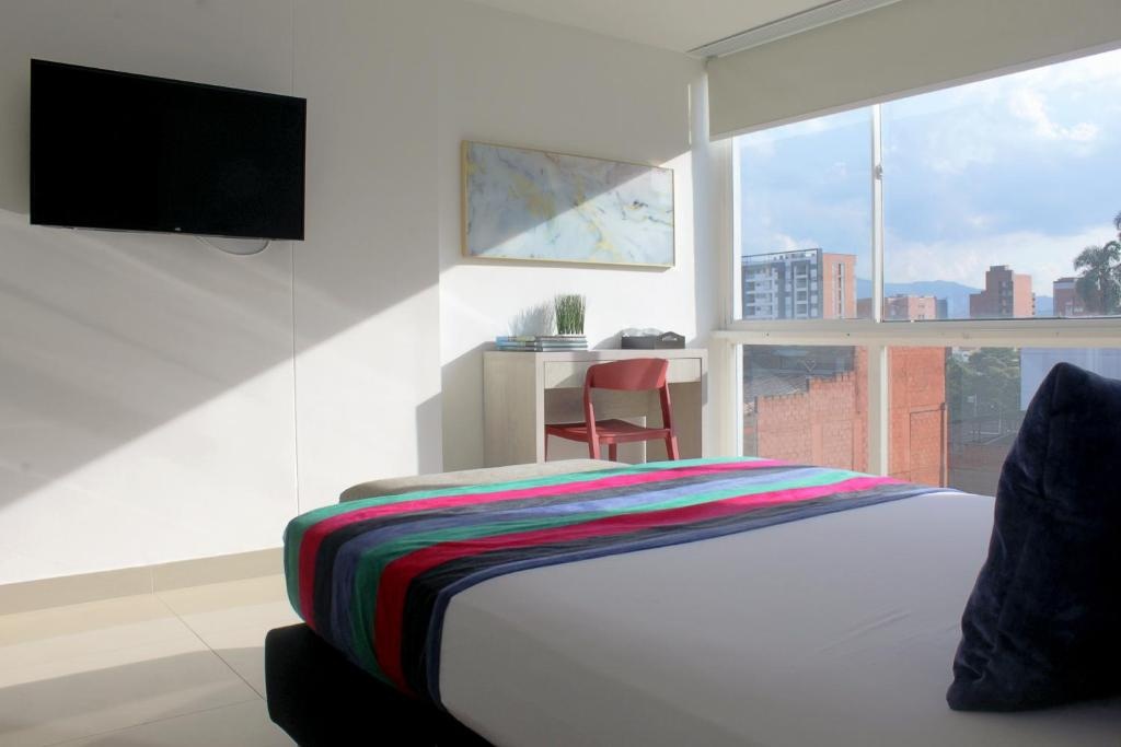Hotel Suite Comfort  Rooms  Rooms Image 10 10