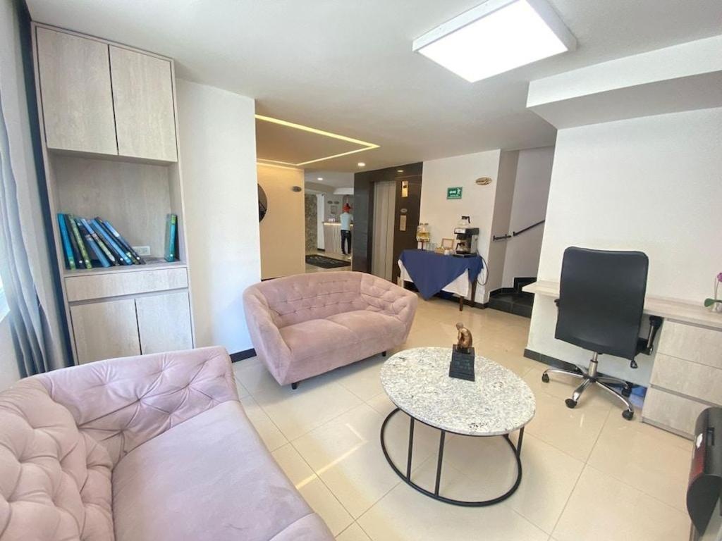 Hotel Suite Comfort  Rooms  Rooms Image 1 1