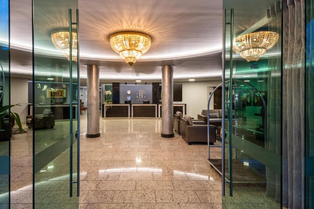 Hotel Egina Medellin  Property Views  Lobby 13