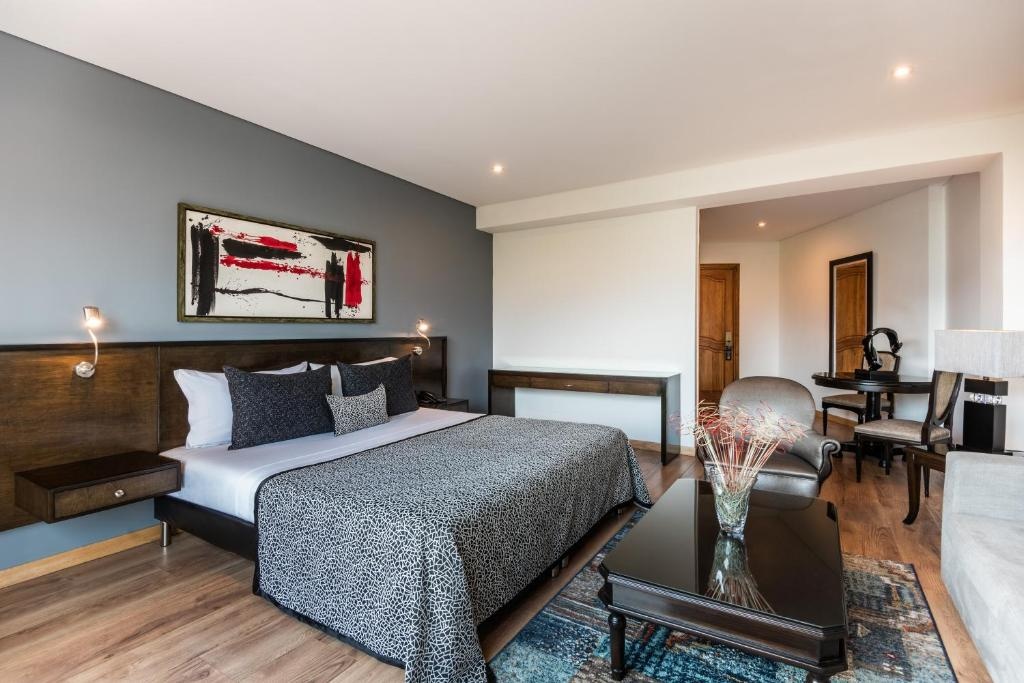 Hotel Egina Medellin  Rooms  Suite With Balcony 2
