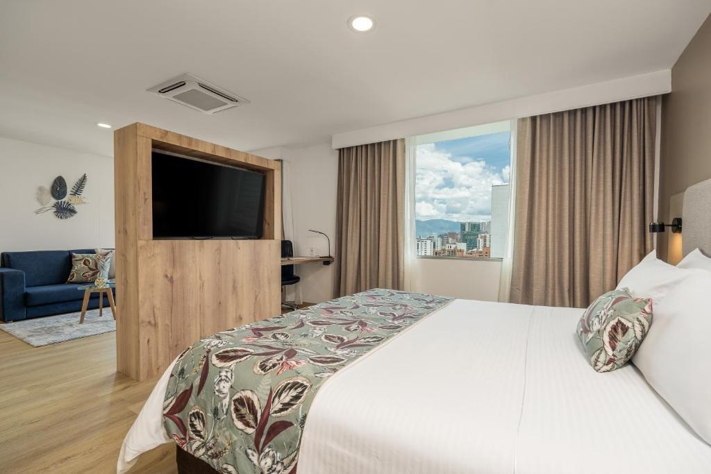 Novelty Suites Hotel  Rooms  Deluxe Suite 4