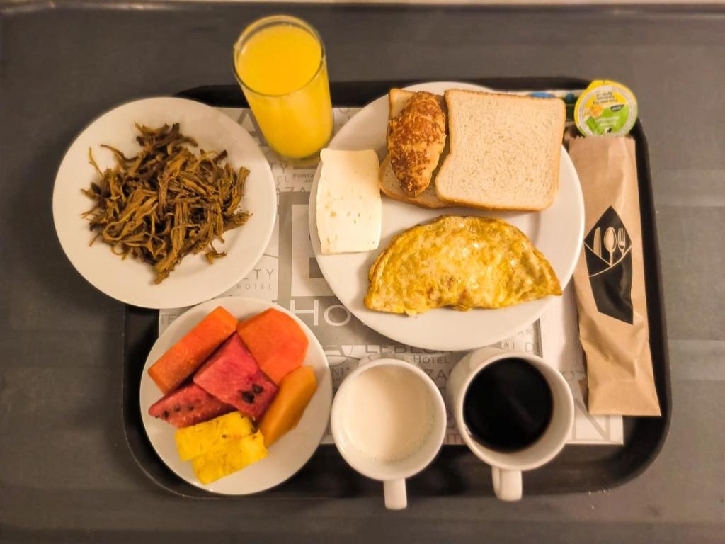 Portal Del Rodeo ApartaHotel  Dining  Food And Beverages 1