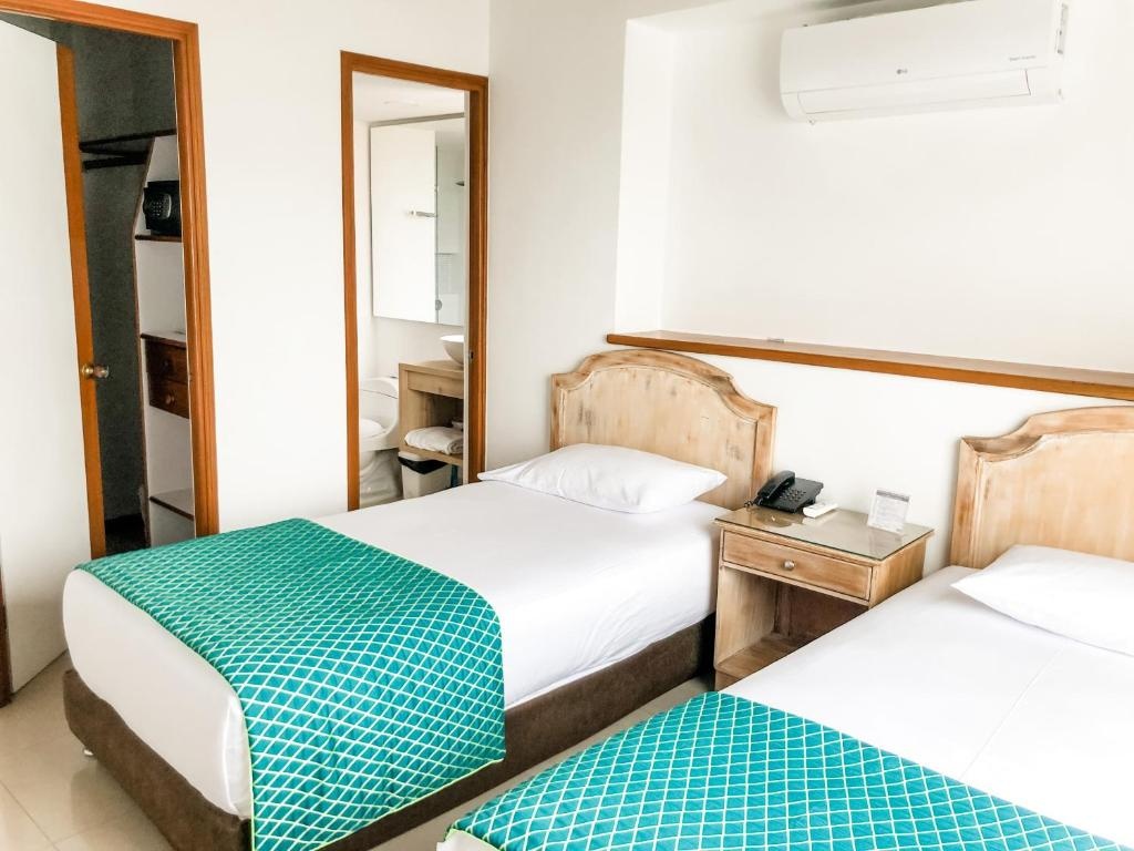 Portal Del Rodeo ApartaHotel  Rooms  Twin Apartment 2