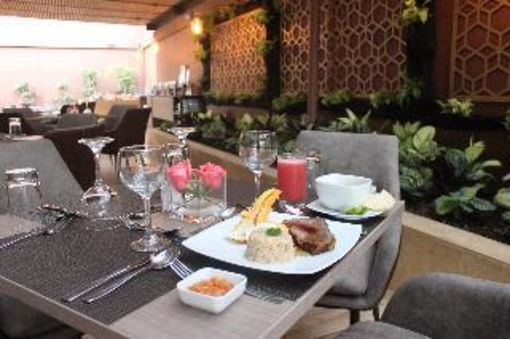 El Hotel Lomas 10  Dining  Dining Image 1 1