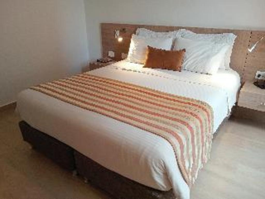 El Hotel Lomas 10  Rooms  Rooms Image 12 12