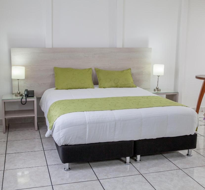 Hotel Florida Inn  Rooms  Standard Single Room 14