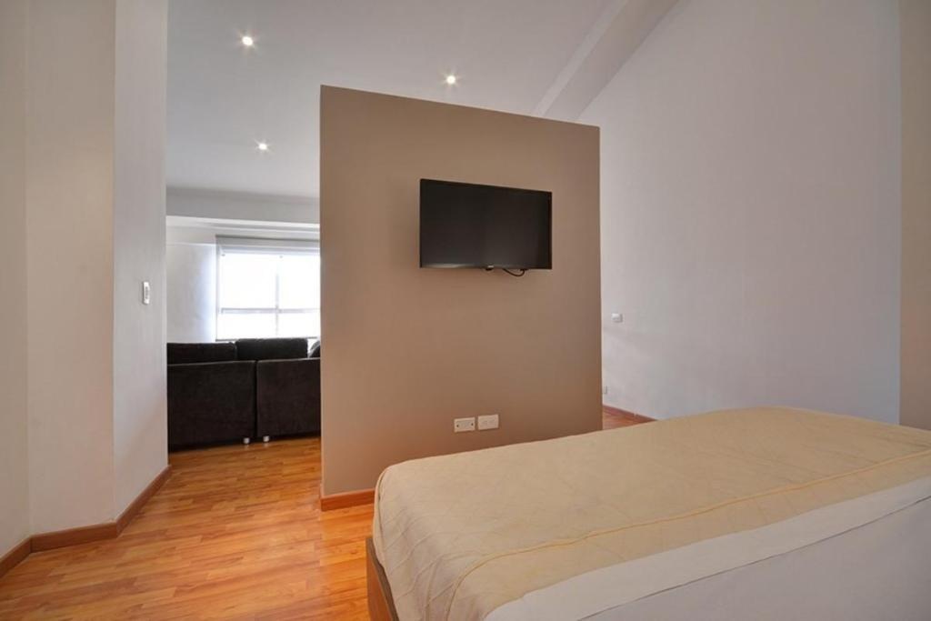 Loft Style Living In Incredible Neighbourhood  Rooms  Rooms Image 8 8