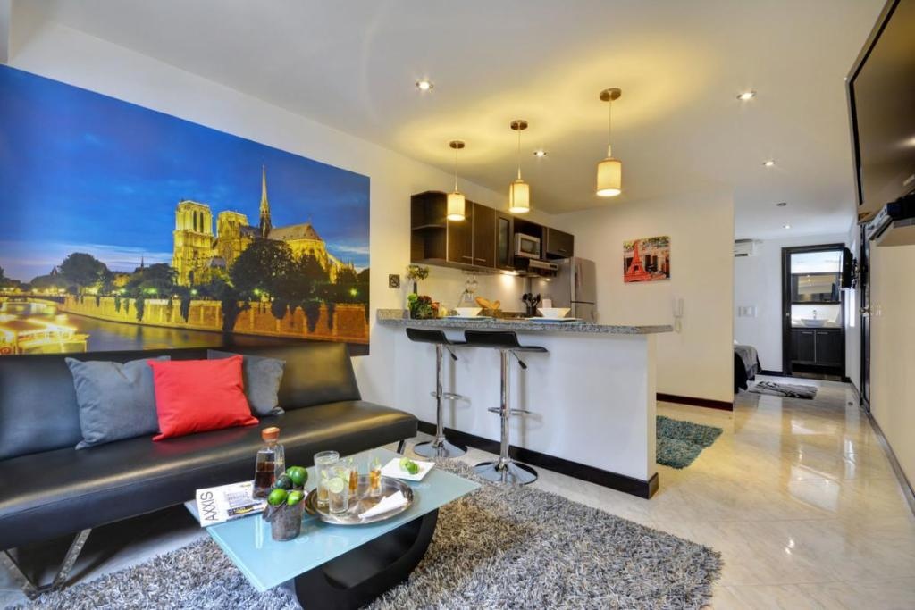 Poblado Suites Paris Suite  Rooms  Rooms Image 4 4