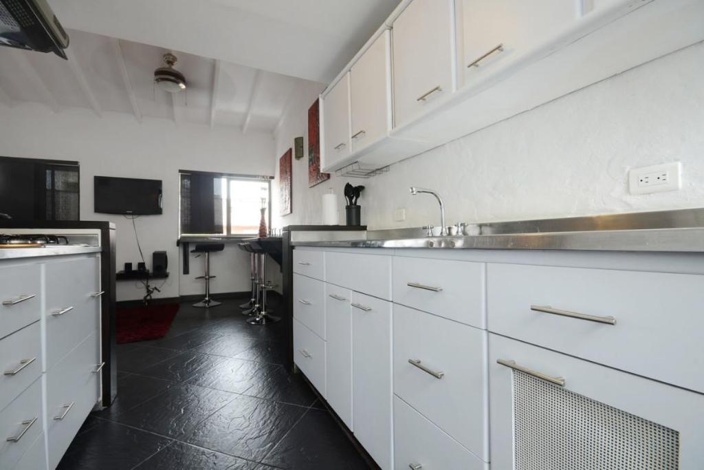 Cool Penthouse In Tourist Central  Facilities  Facilities Image 3 3