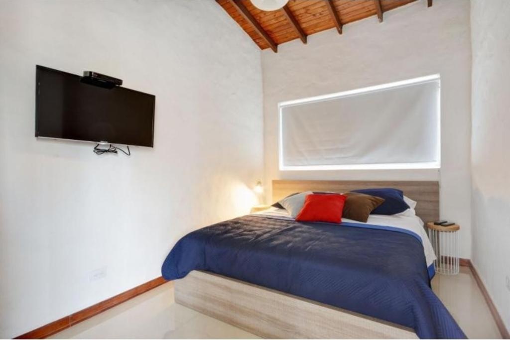 Style And Comfort In Trendy Zone  Rooms  Rooms Image 6 6