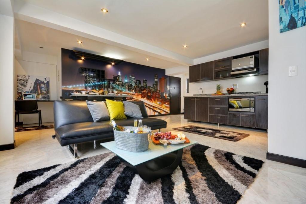 New York Suite Near Nightlife  Dining  Dining Image 1 1