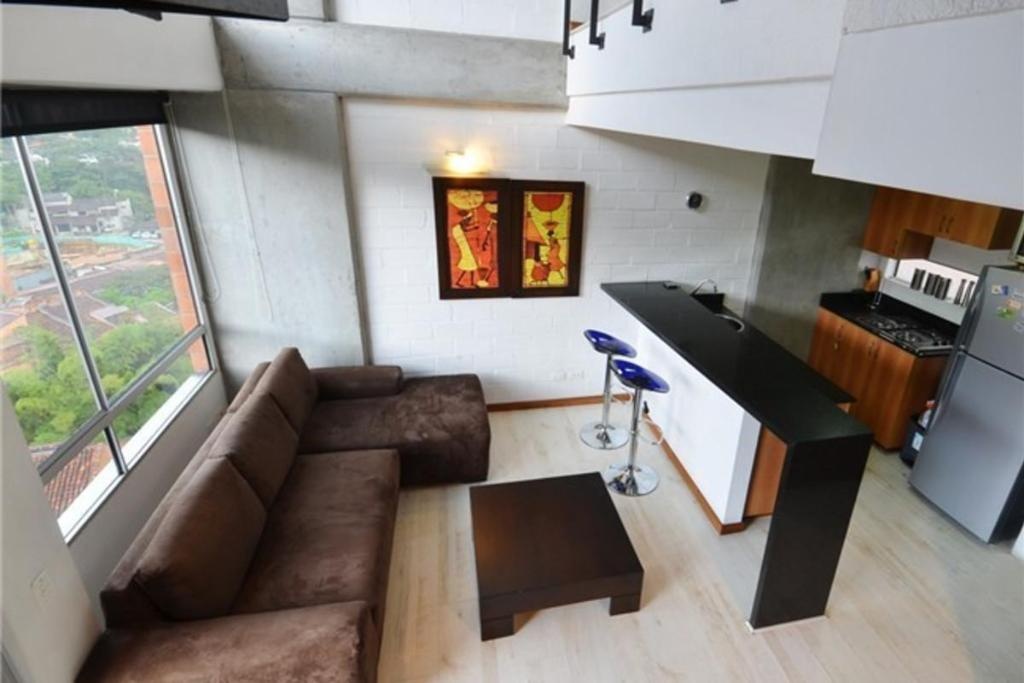 Hip Duplex Unit Near Nightlife  Facilities  Facilities Image 2 2