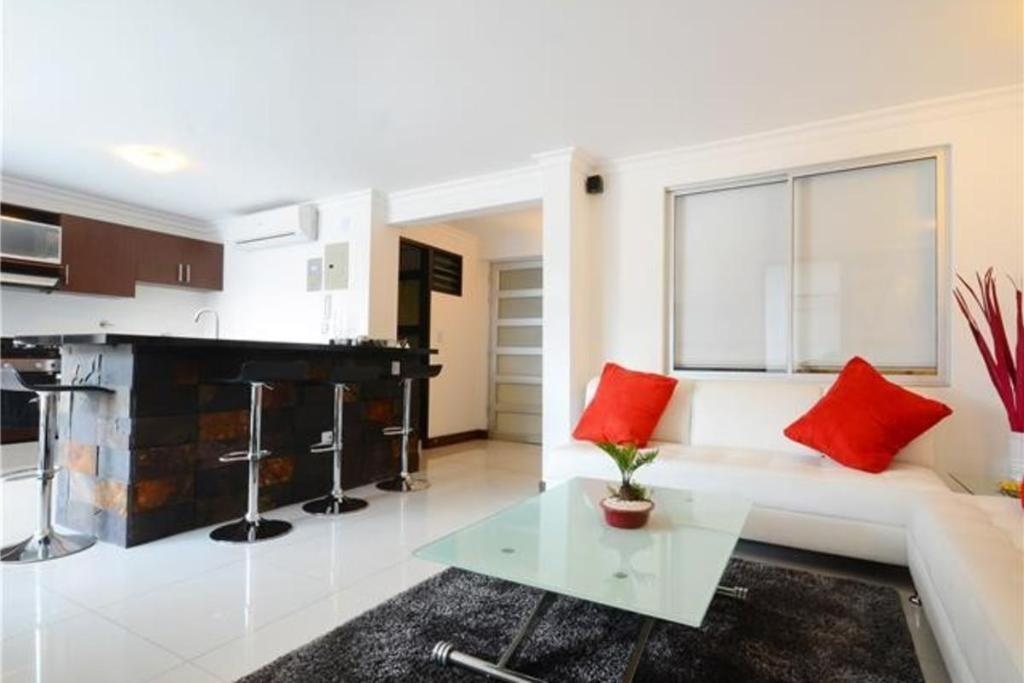 Fantastic Short Term Rental Option  Rooms  Rooms Image 2 2