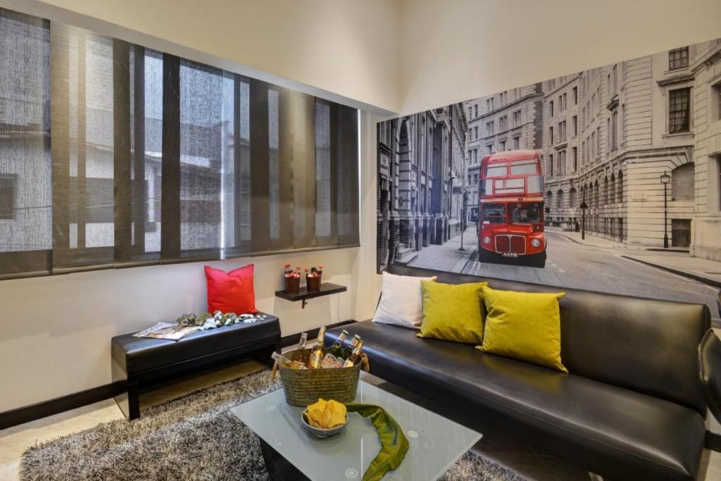 London Themed Unit Near Nightlife  Facilities  Facilities Image 1 1