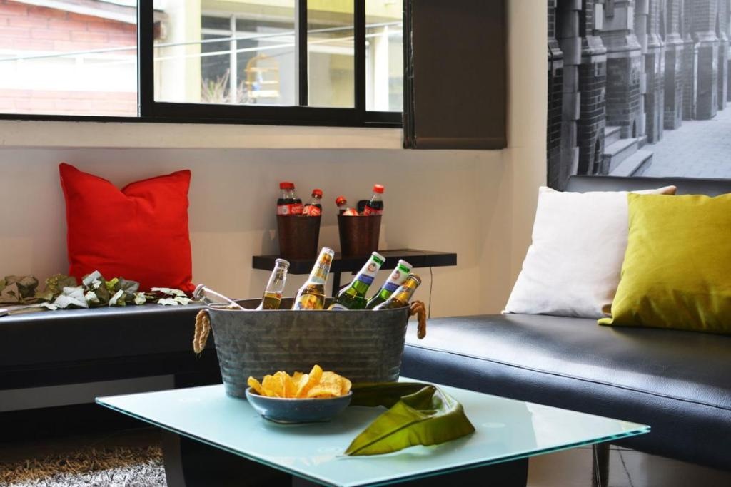 London Themed Unit Near Nightlife  Rooms  Rooms Image 6 6
