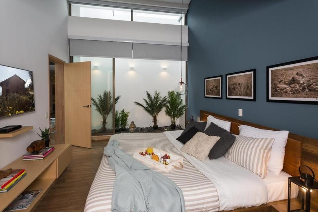 Exclusive VIP 5 Star Jacuzzi Suite  Rooms  Rooms Image 2 2