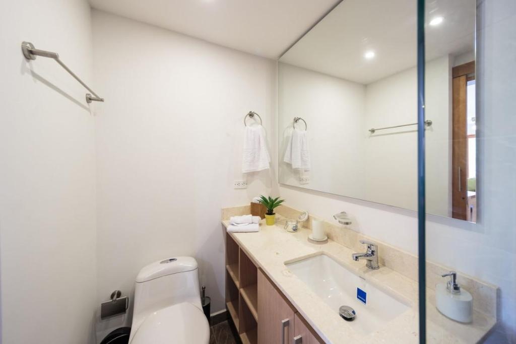 Cozy Modern And Exclusive Condo Near Nightlife  Facilities  Facilities Image 8 8