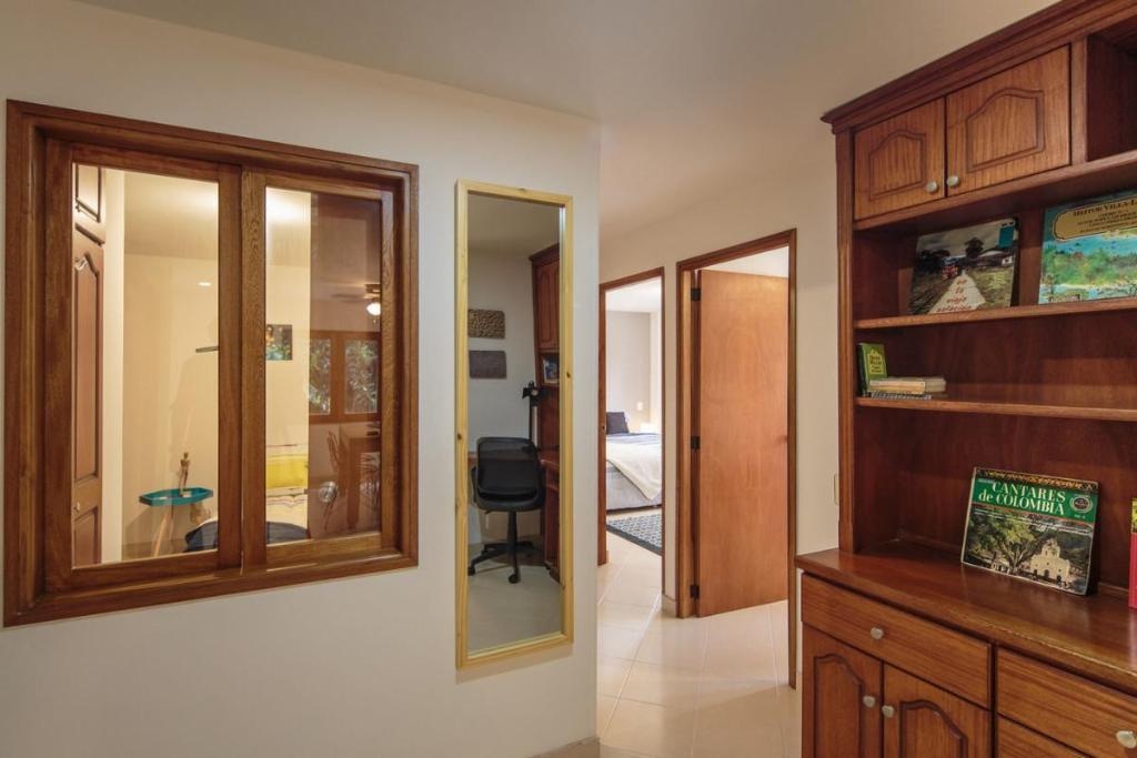 Cozy Modern And Exclusive Condo Near Nightlife  Rooms  Rooms Image 12 12