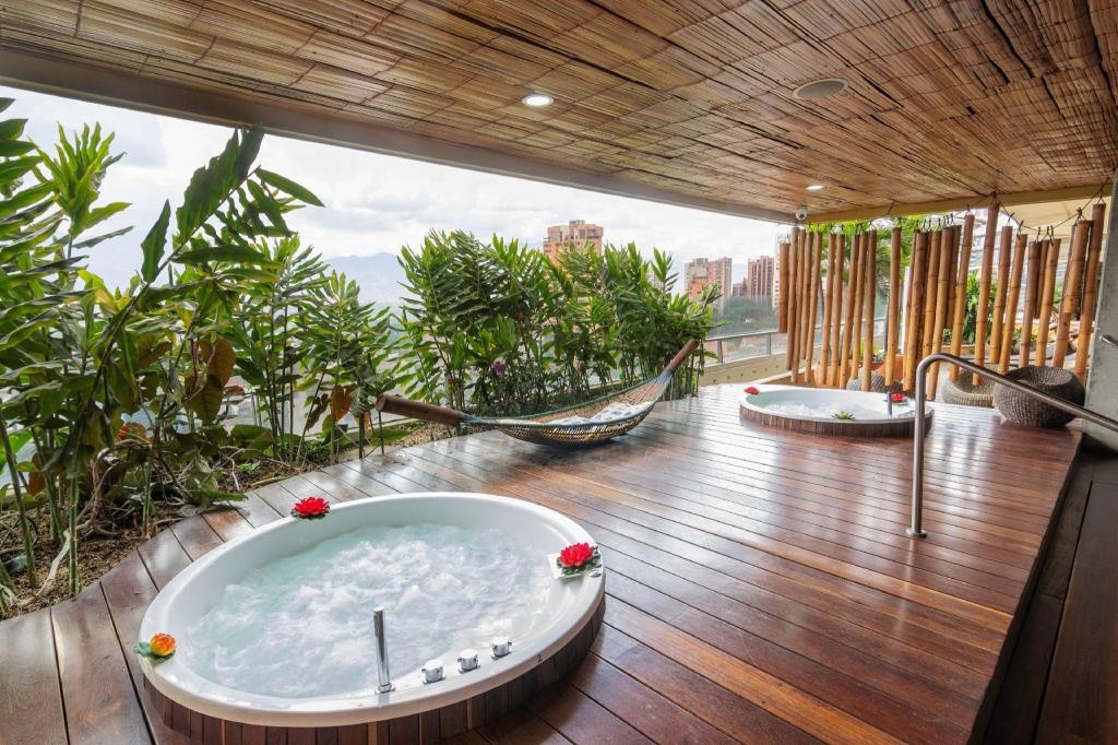 Diez Hotel Categoria Colombia  Facilities  Hot Tub 5