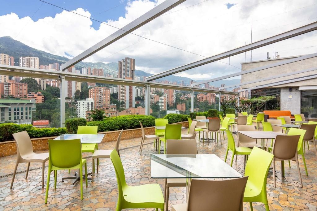 Diez Hotel Categoria Colombia  Property Views  Lobby 7