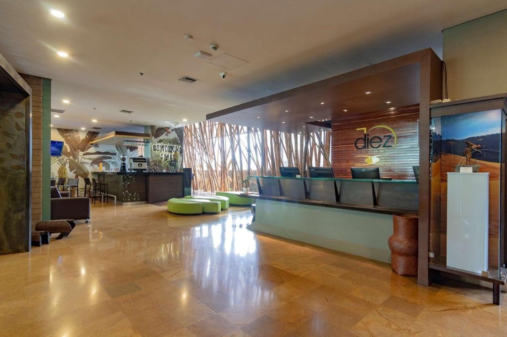 Diez Hotel Categoria Colombia  Property Views  Lobby 8
