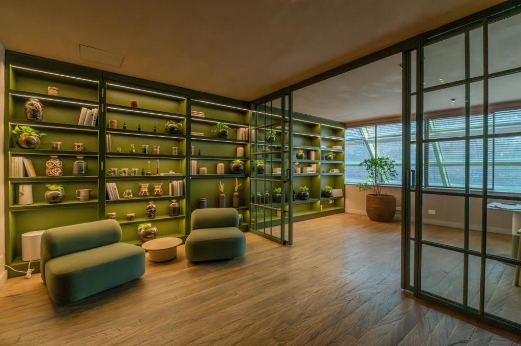 The Charlee Lifestyle Hotel  Facilities  Business Center 19